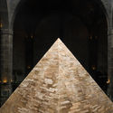 Discover all the details about the installation 'Dichotomies of Power' by Dellekamp / Schleich - Imagen 1 de 4