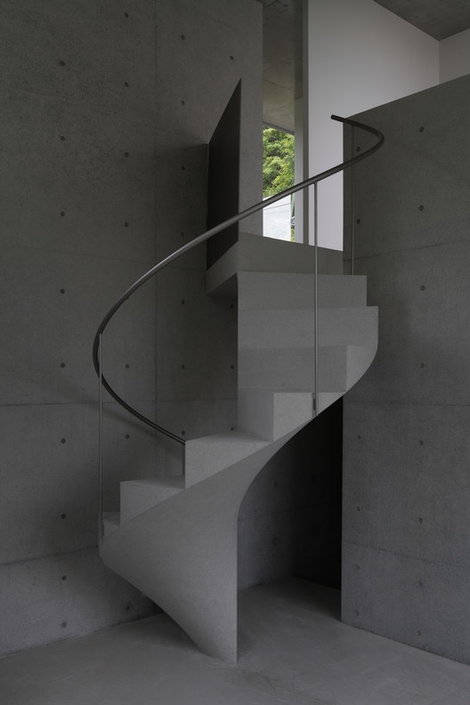 House in Ashiya / Kazunori Fujimoto Architect & Associates - Concrete