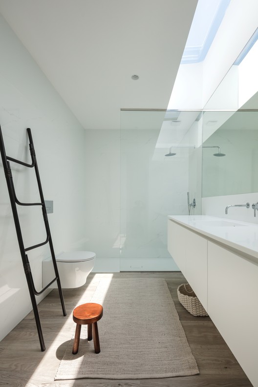 Casa Argivai / Raulino Silva - Pia, Banheiro