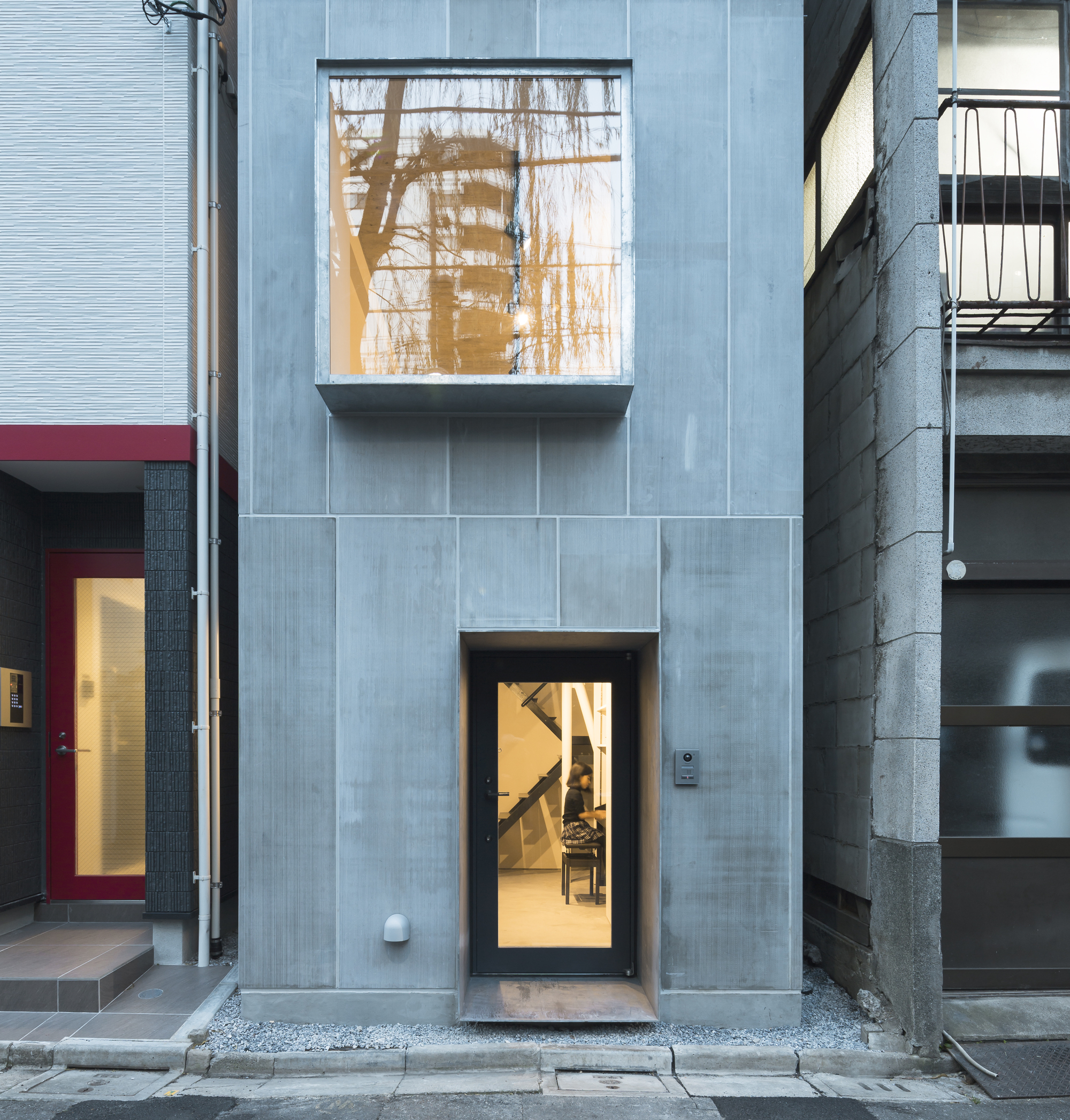 Casa Compacta En Kuramae Kawakubo Tomoyasu Architects Associates Casa Compacta En Kuramae Kawakubo Tomoyasu Architects Associates