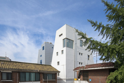 Stay_Soar Housing / studio_suspicion - Image 41 of 55