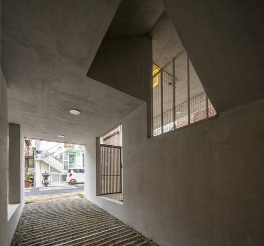 Stay_Soar Housing / studio_suspicion - Image 24 of 55