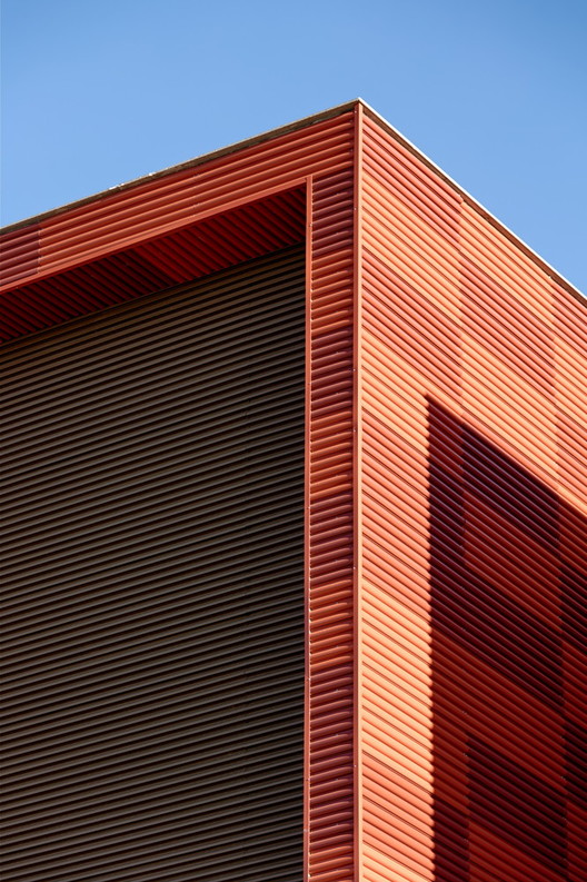 How to choose the best brise-soleil option for your project - Image 18 of 30