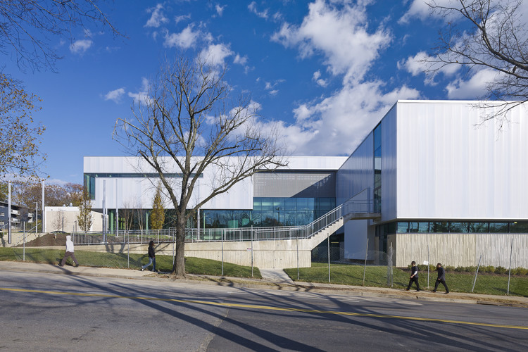 Eagle Academy / Shinberg.Levinas Architectural Design - Facade, Windows