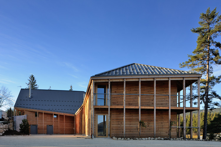 Mountain Hotel / Brenas Doucerain Architectes - Windows, Door, Facade