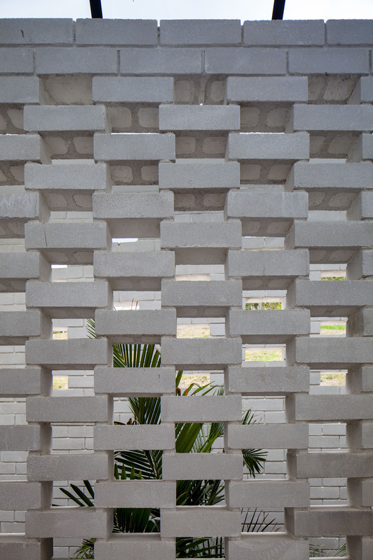 Casa Aberta/Fechada / Juan Pablo Aschner - Imagem 15 de 30