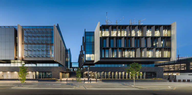 Christchurch Justice and Emergency Services Precinct  / Warren and Mahoney, Opus Architekten, Cox Architecture - Facade, Windows