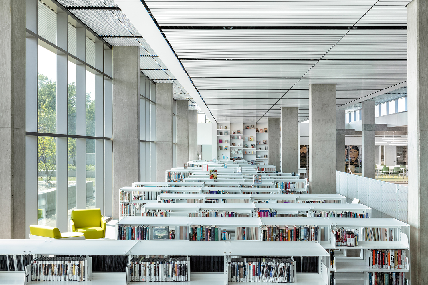 Gallery of Independence Library and Apartments / John Ronan Architects 2