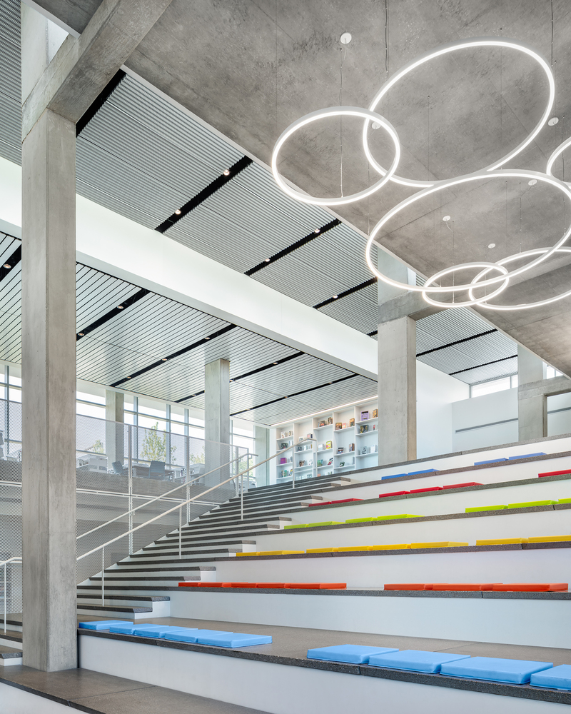 Gallery of Independence Library and Apartments / John Ronan Architects 11