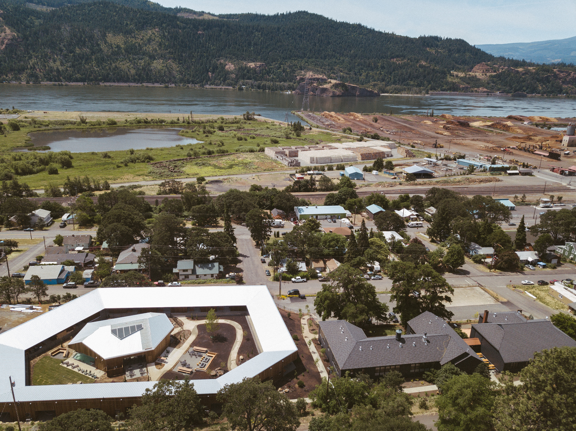 Galeria de Society Hotel em Bingen / Waechter Architecture - 11