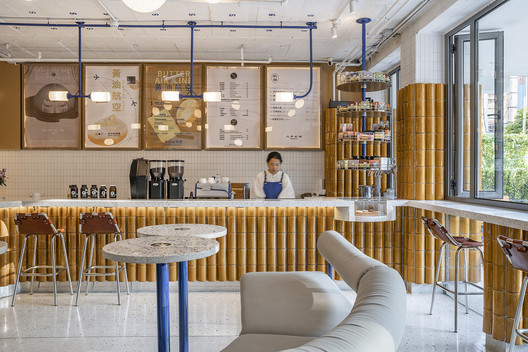 Café BigSmall Beiluoguxiang / designRESERVE Café BigSmall Beiluoguxiang / designRESERVE - Imagem 4 de 20