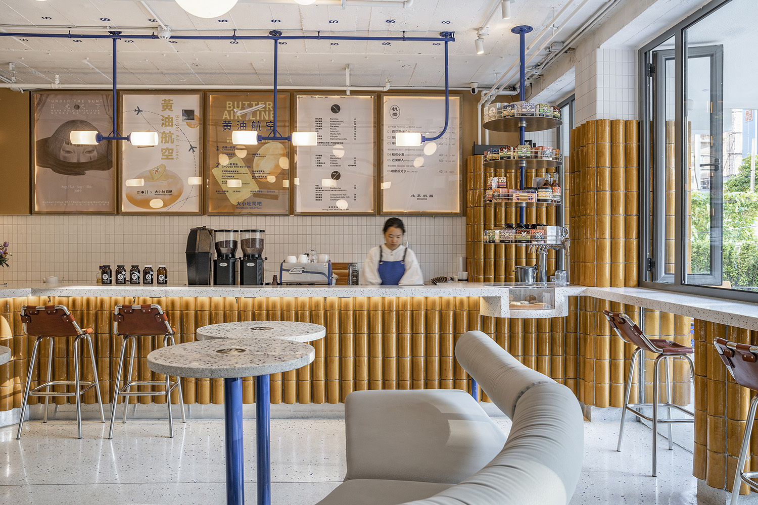 Gallery of BigSmall Coffee Beiluoguxiang / designRESERVE - 2