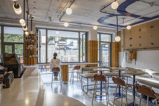 Café BigSmall Beiluoguxiang / designRESERVE - Imagem 9 de 20