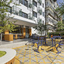 Café BigSmall Beiluoguxiang / designRESERVE - Design De Interiores