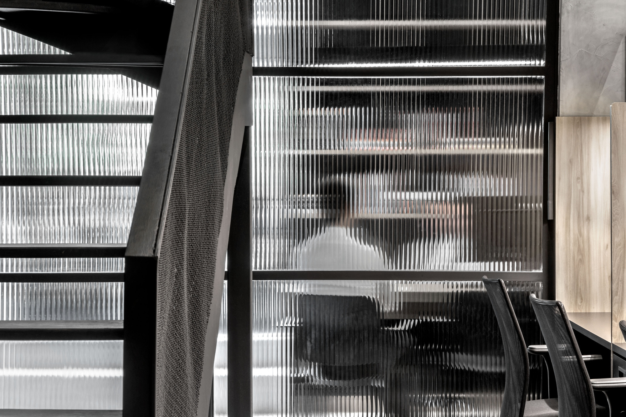 Galeria de Escritório R&E advogados / SAINZ arquitetura - 12