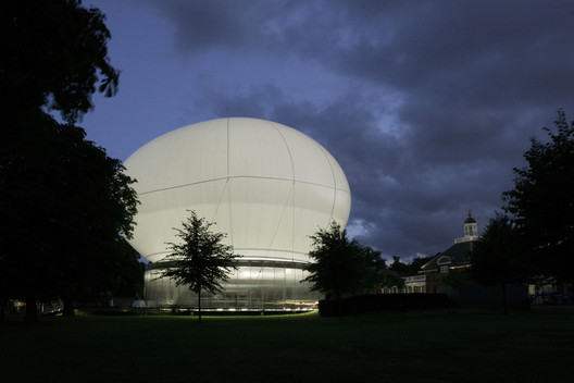Inflatable Architecture: 20 Temporary Pavilions Around the World Inflatable Architecture: 20 Temporary Pavilions Around the World - Image 11 of 21