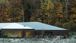 Vallée du Parc Residence / Chevalier Morales Architectes