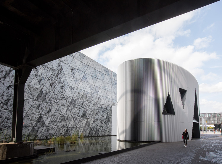 Luxembourg Learning Center / Valentiny Hvp Architects - Facade