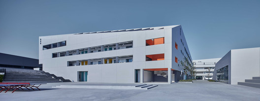 Hefei North City Central Park Primary And Middle School / Shanghai Tianhua Architecture Planning & Engineering - Image 6 of 53