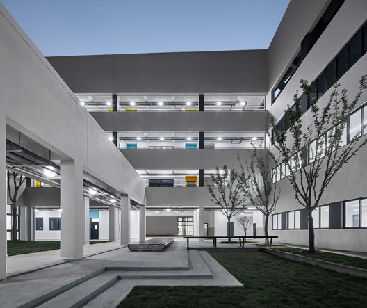 Hefei North City Central Park Primary And Middle School / Shanghai Tianhua Architecture Planning & Engineering - Image 16 of 53