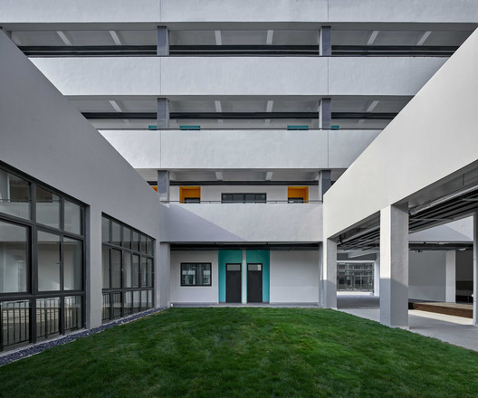 Hefei North City Central Park Primary And Middle School / Shanghai Tianhua Architecture Planning & Engineering - Image 17 of 53