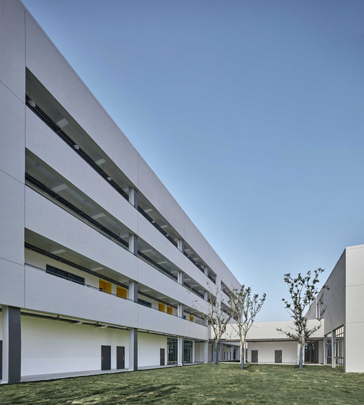 Hefei North City Central Park Primary And Middle School / Shanghai Tianhua Architecture Planning & Engineering - Image 22 of 53