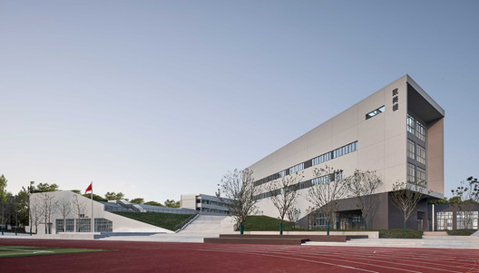 Hefei North City Central Park Primary And Middle School / Shanghai Tianhua Architecture Planning & Engineering - Image 7 of 53