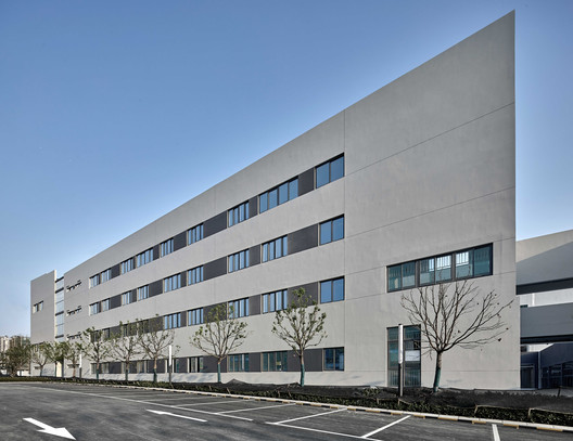 Hefei North City Central Park Primary And Middle School / Shanghai Tianhua Architecture Planning & Engineering - Image 12 of 53