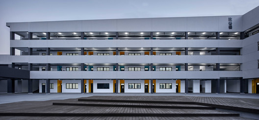 Hefei North City Central Park Primary And Middle School / Shanghai Tianhua Architecture Planning & Engineering - Image 8 of 53