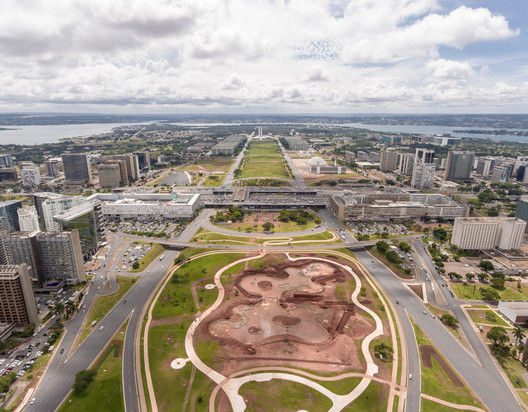 Da utopia à realidade: os desafios da prática urbana no Brasil - Imagem 2 de 5