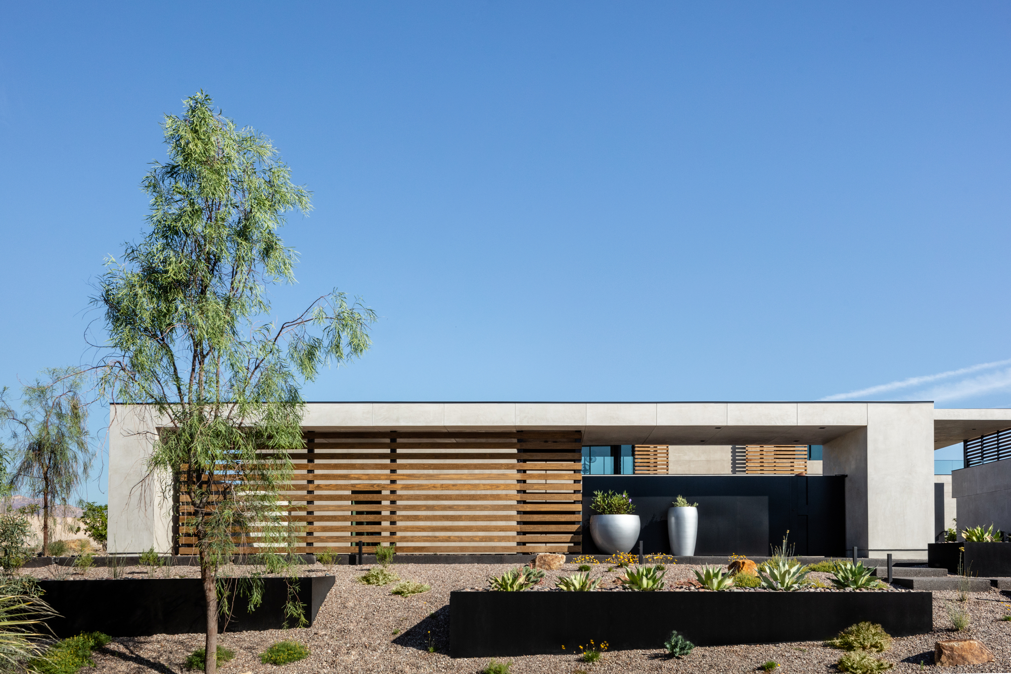 Gallery of Cayambe House / Punch Architecture 16