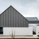 Casa Lessans de McGonigle McGrath, ganadora de RIBA House of the Year 2019 - Image 1 of 4