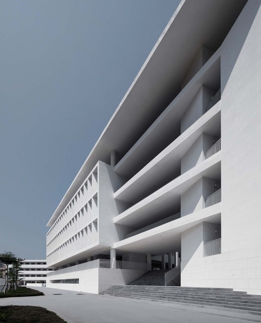 Huandao Middle School / TAO - Trace Architecture Office - Image 15 of 59