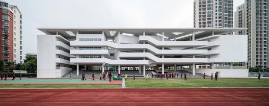 Huandao Middle School / TAO - Trace Architecture Office - Image 9 of 59