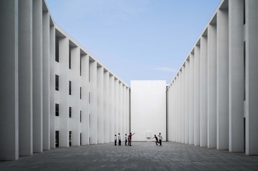 Huandao Middle School / TAO - Trace Architecture Office - Image 1 of 59