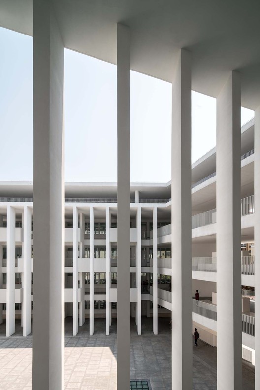 Huandao Middle School / TAO - Trace Architecture Office - Image 35 of 59