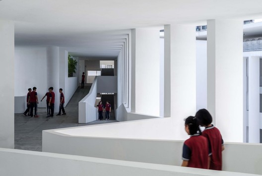 Huandao Middle School / TAO - Trace Architecture Office - Image 18 of 59