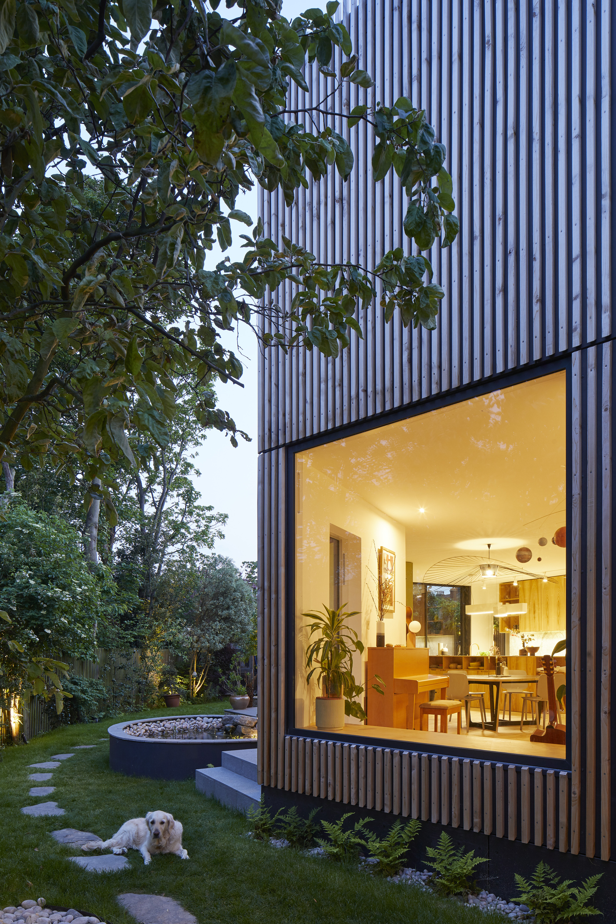 Gallery of Ash House / R2 Studio Architects 11