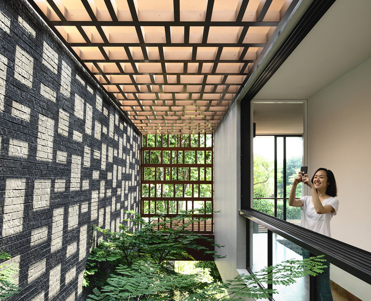 Casa Viewing Back / HYLA Architects - Mais Imagens