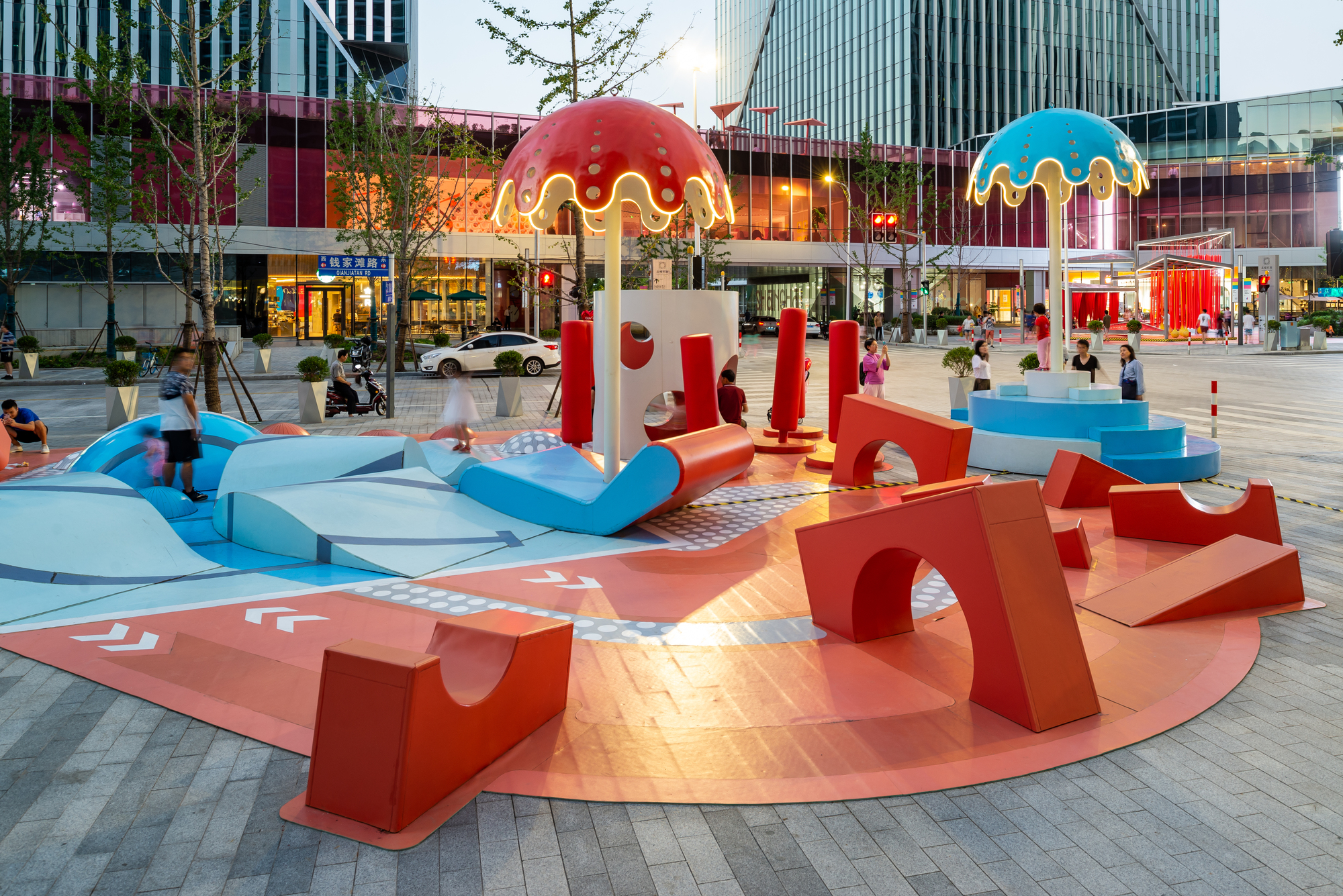 Gallery of Crystal Pool / 100 Architects 18