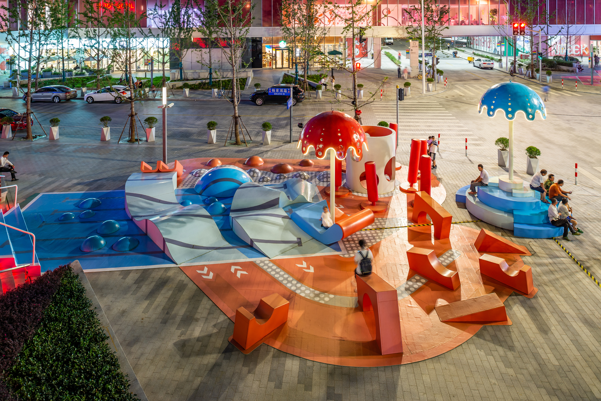 Gallery of Crystal Pool / 100 Architects 24