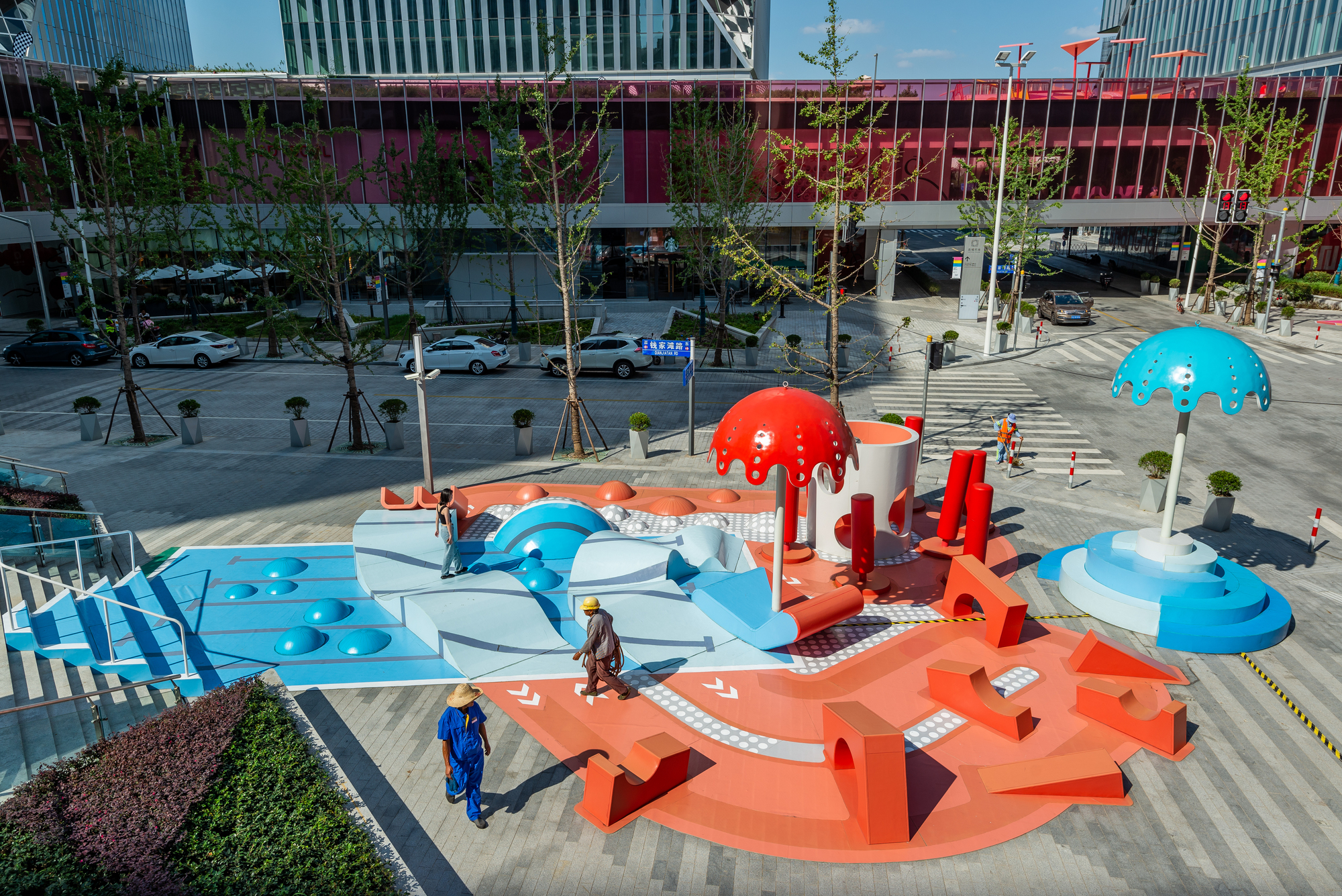 Gallery of Crystal Pool / 100 Architects 1