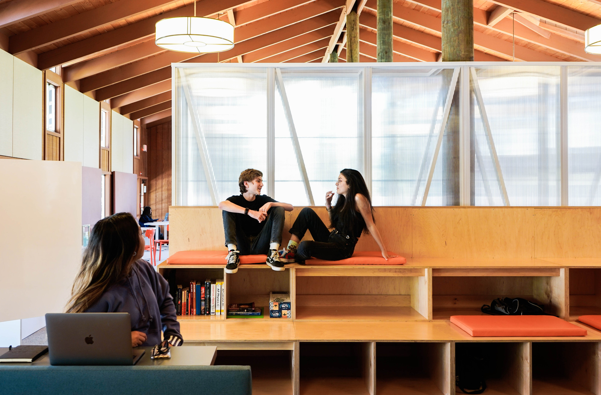 Gallery of Stevenson School Library / Studio O+A - 5