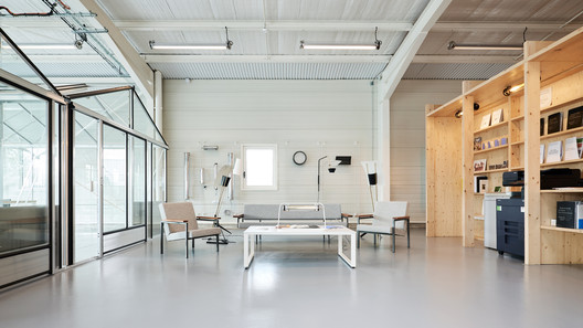 SAMMODE Research & Development Center / FREAKS Architecture - Interior Photography, Table, Beam