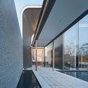 Casa de vida artística "superfluida" / line+ studio - Imagen 3 de 24