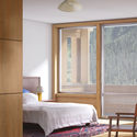 Hesselbrand projeta hotel e spa com materiais tradicionais nos Alpes suíços - Image 1 of 4