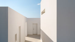 Casa mirador / REACT ARCHITECTS + Christophe Pingaud Architecture