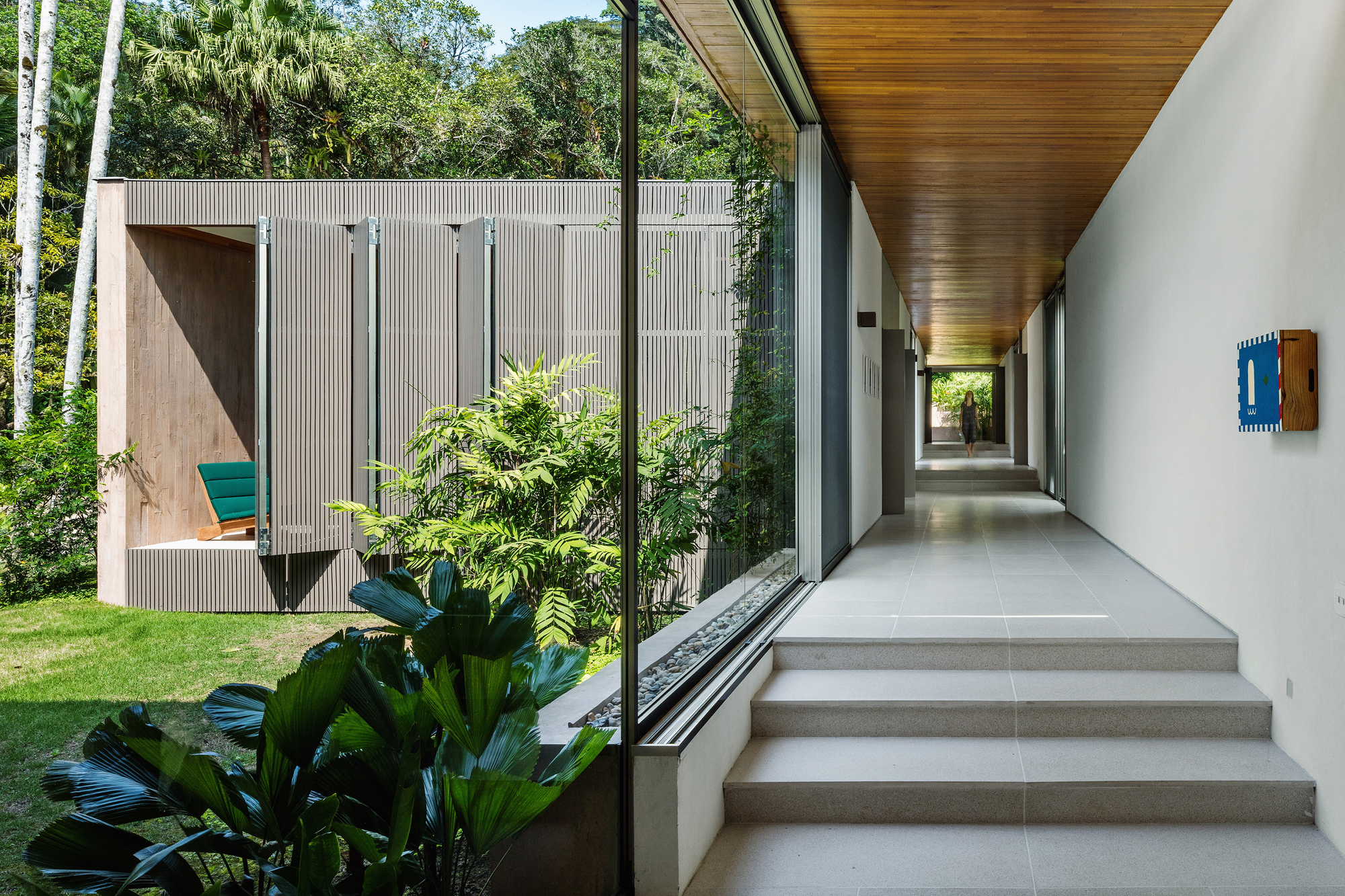 Gallery of Dos Cajueiros House / Terra Capobianco + Galeria Arquitetos  18