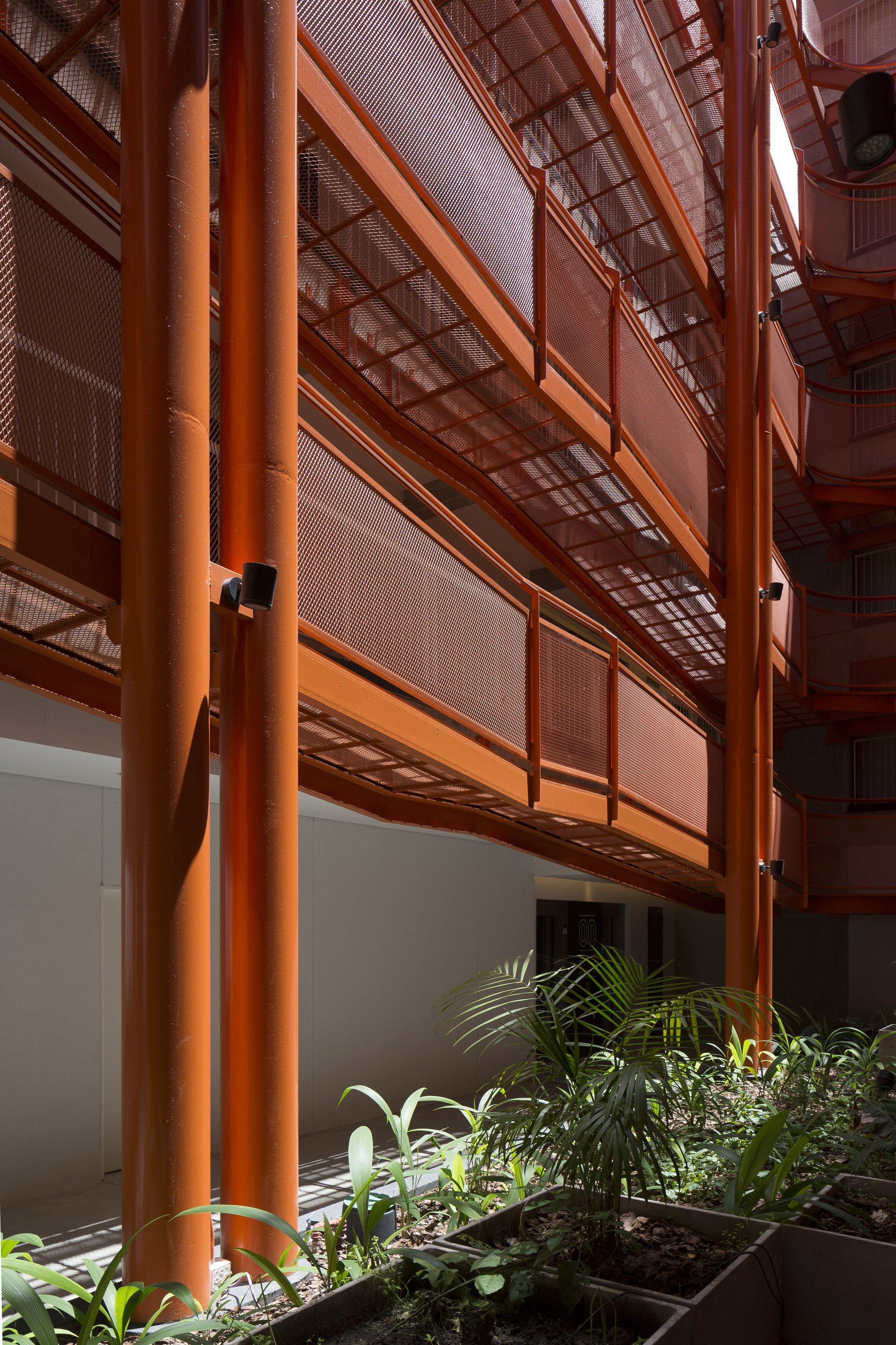 Gallery of HO Building / Grupo Uno en Uno - 8