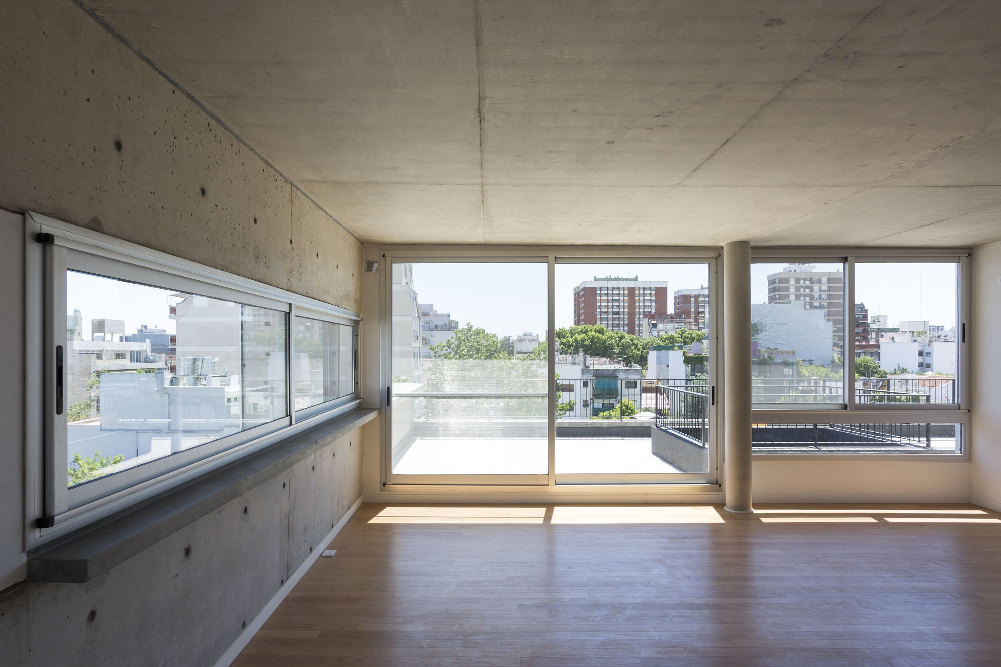 Galería de Edificio casa HO / Grupo Uno en Uno - 13